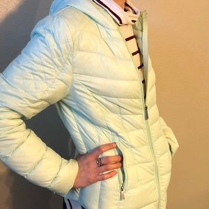 BCBG Generation/ ultra lightweight down jacket